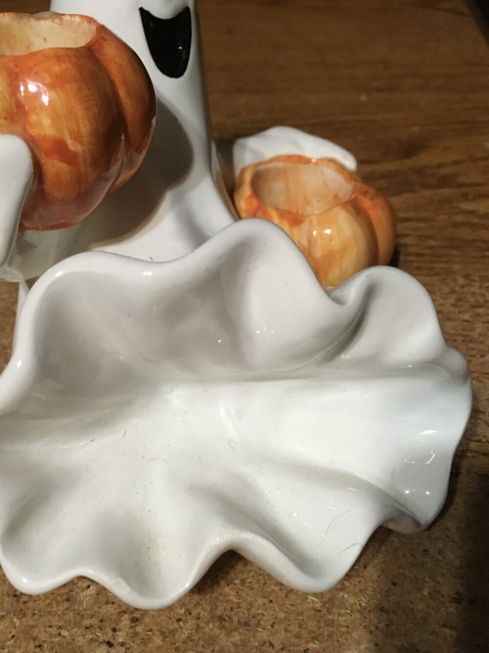 FITZ AND FLOYD HALLOWEEN GHOST HOLDING PUMPKINS CANDLEHOLDER - Picture 6 of 16